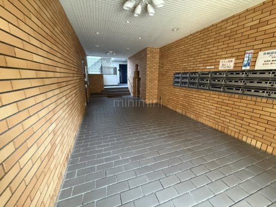 シェモア鞍馬口Ⅱ エントランス