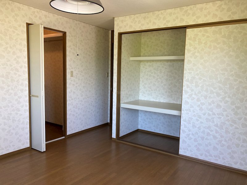宇治市開町貸家 収納