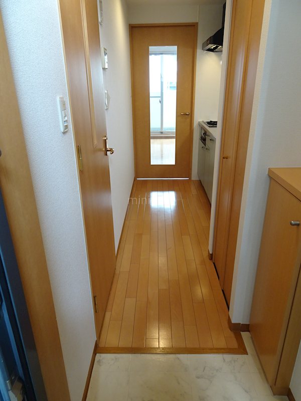 グランドパレス西大路 玄関