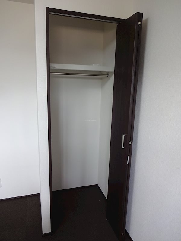アパートメント二条城 収納