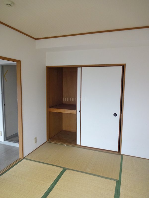 ロイヤルコーポ 収納