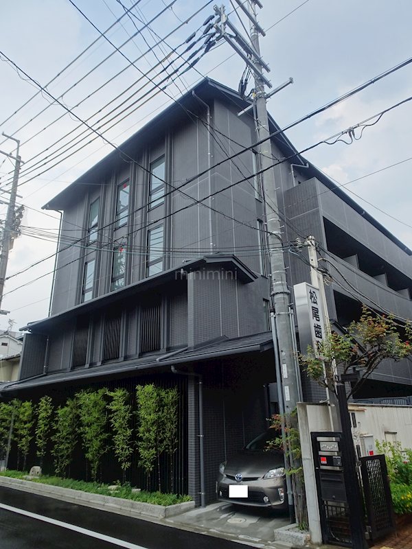 ＣＲＥＡ二条城北 外観
