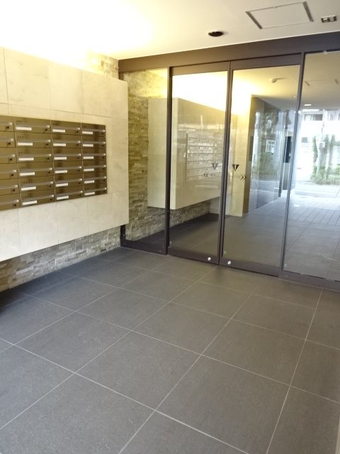 クローナコート烏丸御池 エントランス