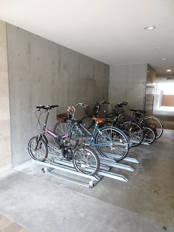クローナコート烏丸御池 駐車場