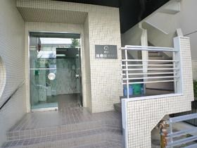 東京都文京区本郷１丁目 エントランス