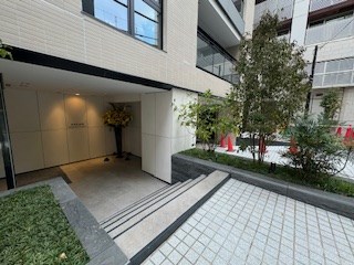 アトラス白金台レジデンス エントランス