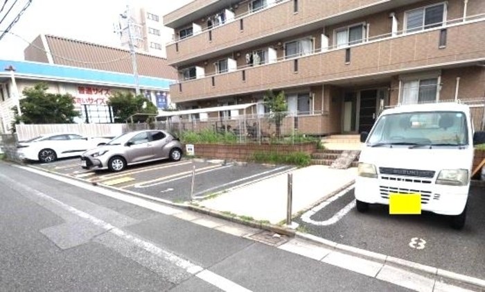 ボン　リジエール 駐車場