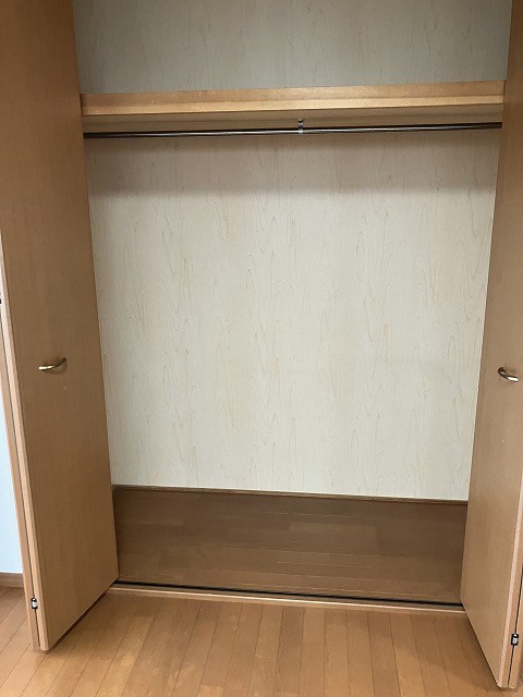 アルファイースト 収納