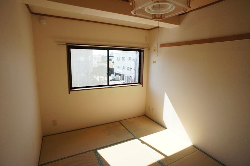 レジデンスAOI ベッドルーム