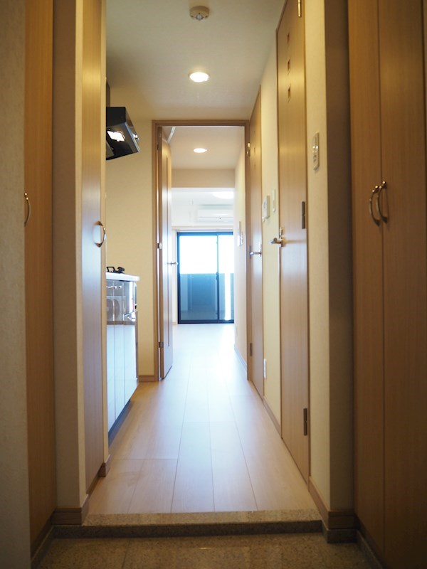 ルーブル三軒茶屋伍番館 玄関