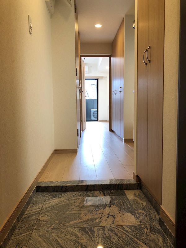 ルーブル板橋泉町弐番館 玄関
