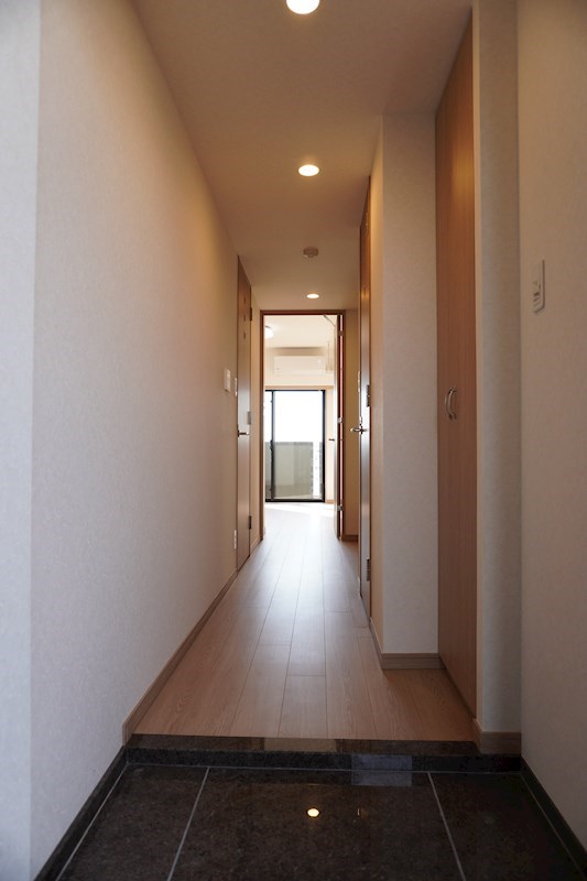 ルーブル横濱江ケ崎町 玄関