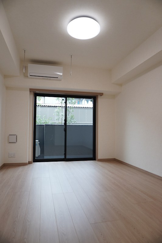 ルーブル蓮根弐番館 リビング