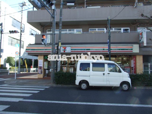 シャトレ武蔵野 コンビニ