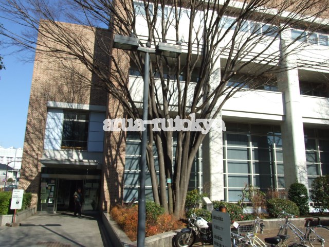 フローレス・ムサシノ 図書館