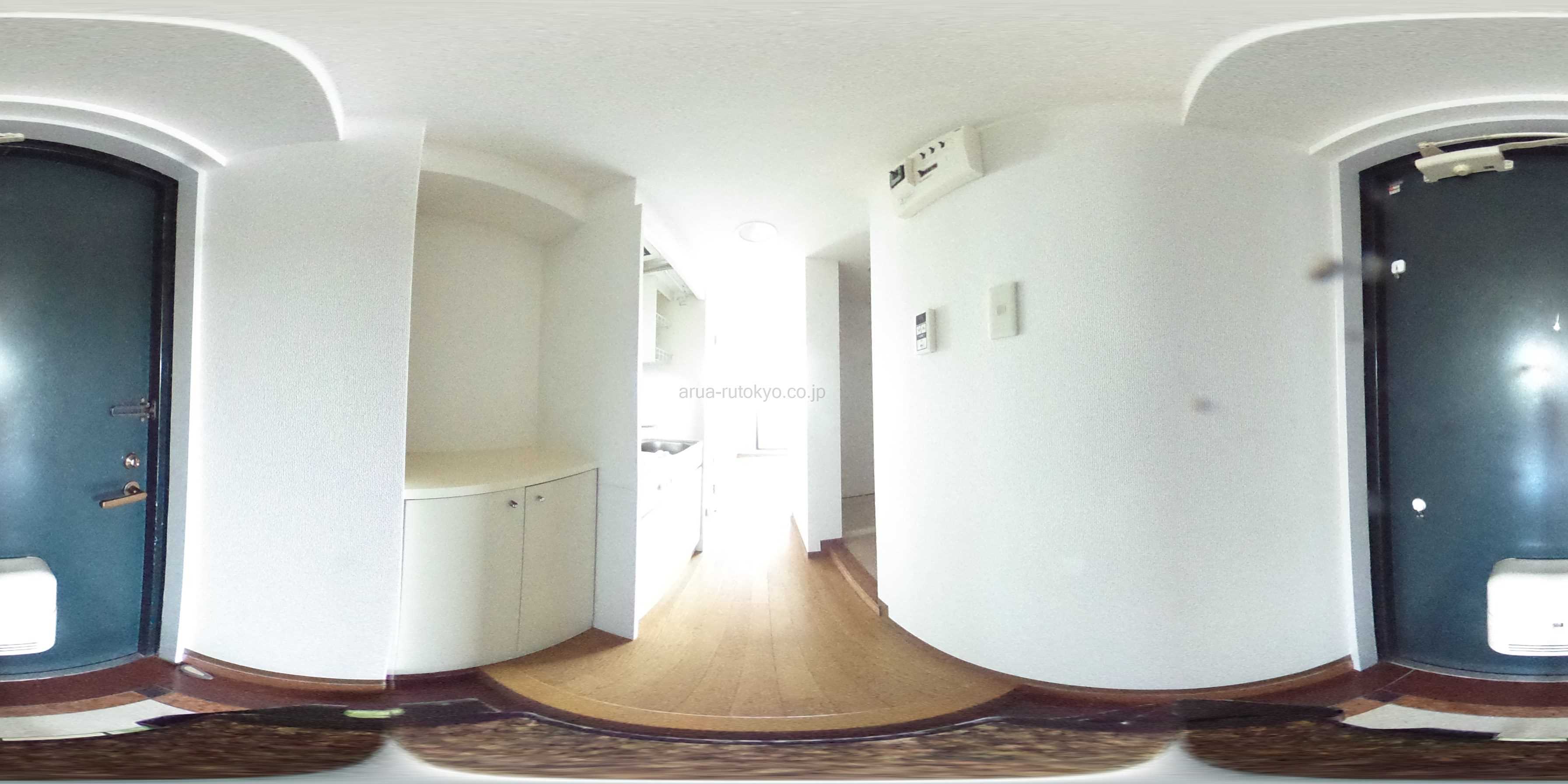 ヴェルドムール三鷹台 玄関