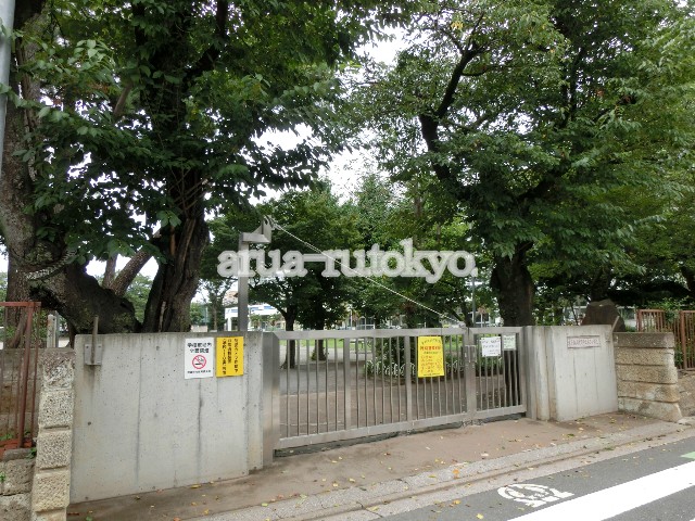 アビテサンパティック 小学校