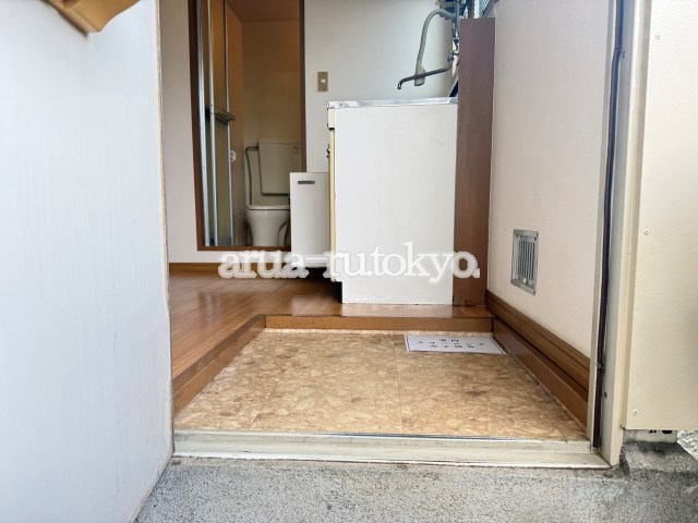 フラット松庵 玄関