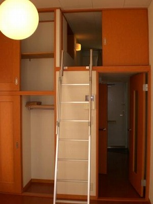 東京都武蔵野市八幡町１丁目 リビング