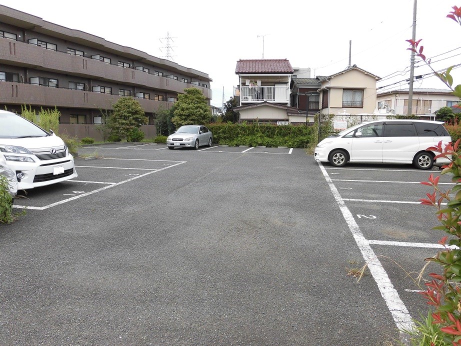 東京都三鷹市北野１丁目 駐車場