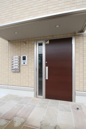 D-roomS・K　A棟 エントランス
