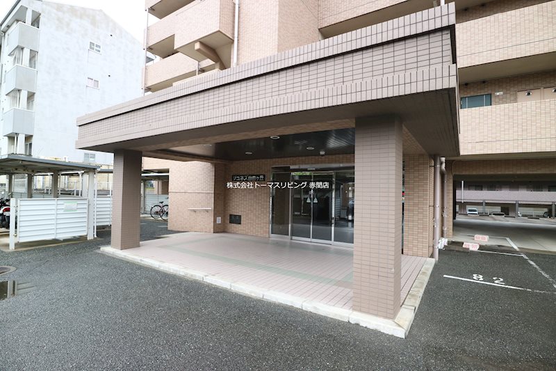 ジュネス自由ヶ丘 エントランス