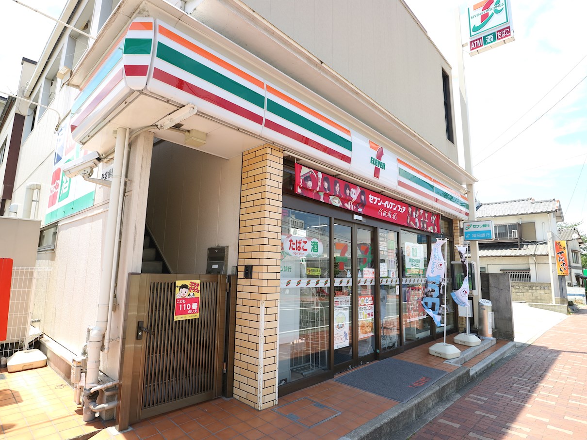 ジュネス自由ヶ丘 コンビニ