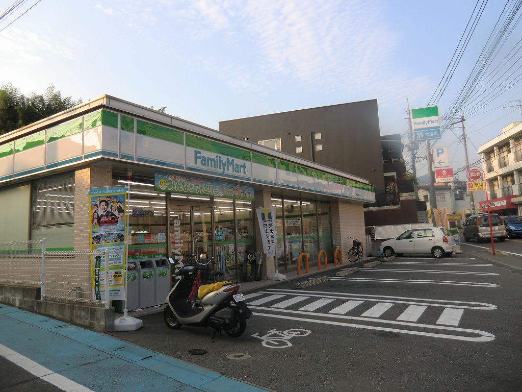 アベニュー二日市 コンビニ