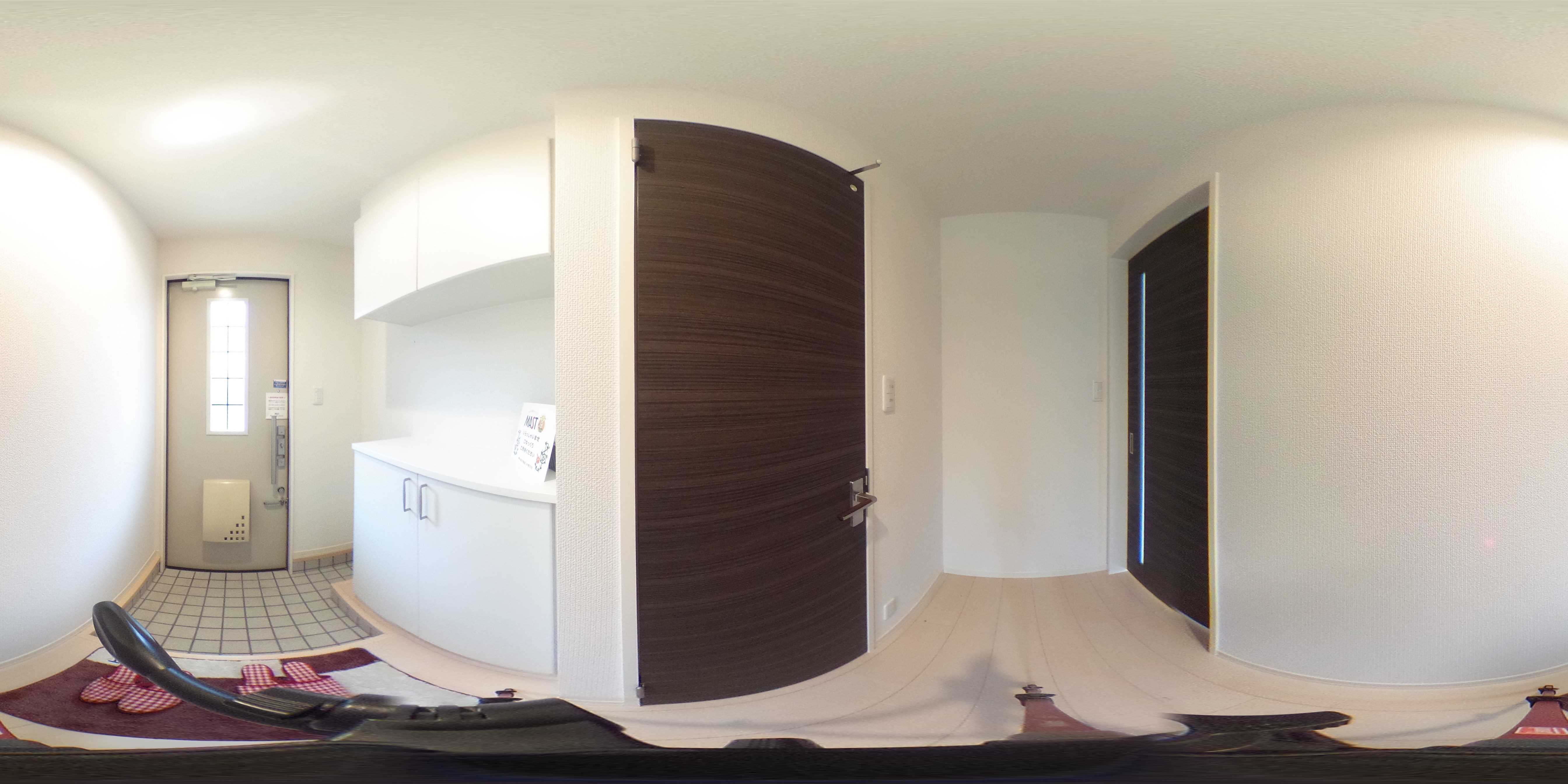 ディアスガーデン二番館 玄関