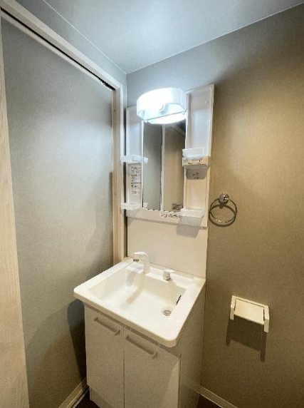 Rスクエア箱崎 洗面所
