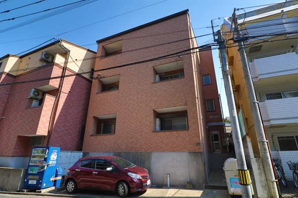 アリエスサン西新 外観