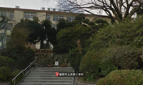 サンナガオ 小学校