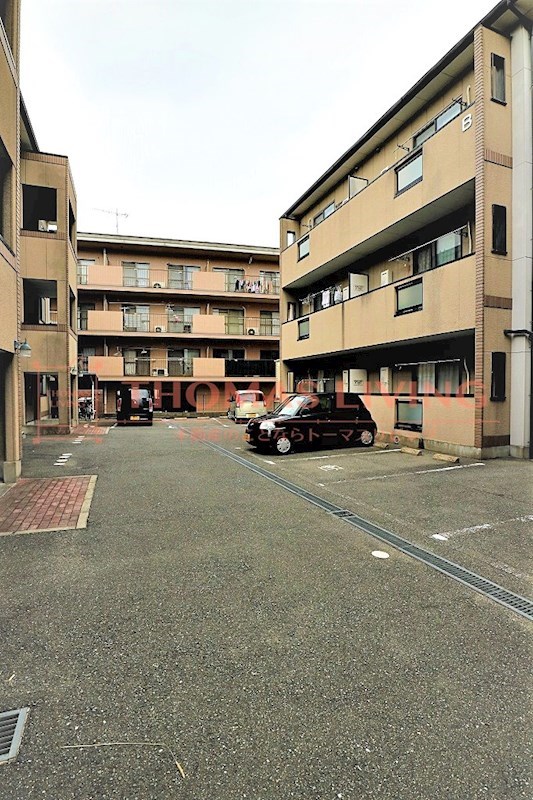 アネックス内橋C棟 駐車場
