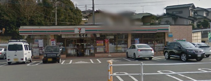 クレスト青山 コンビニ
