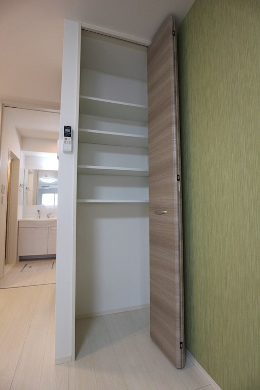 D-room夏目 収納