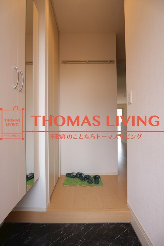 コンフォールヴィラ 玄関