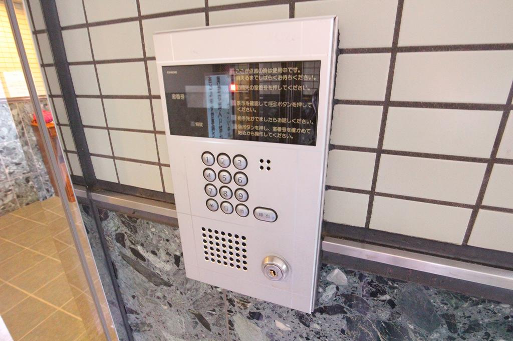 セレッソ中川 エントランス