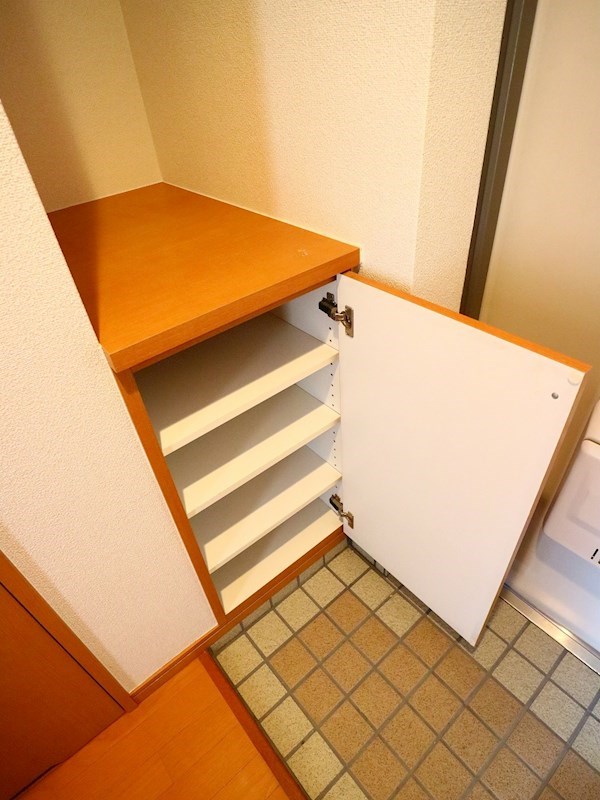 プレステージ赤間 収納