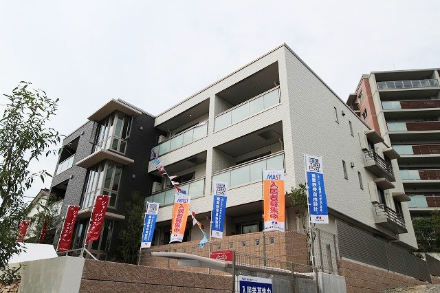 シャーメゾン六本松 外観