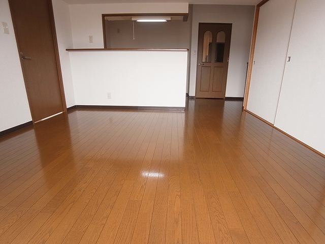 スティル・ティー リビング