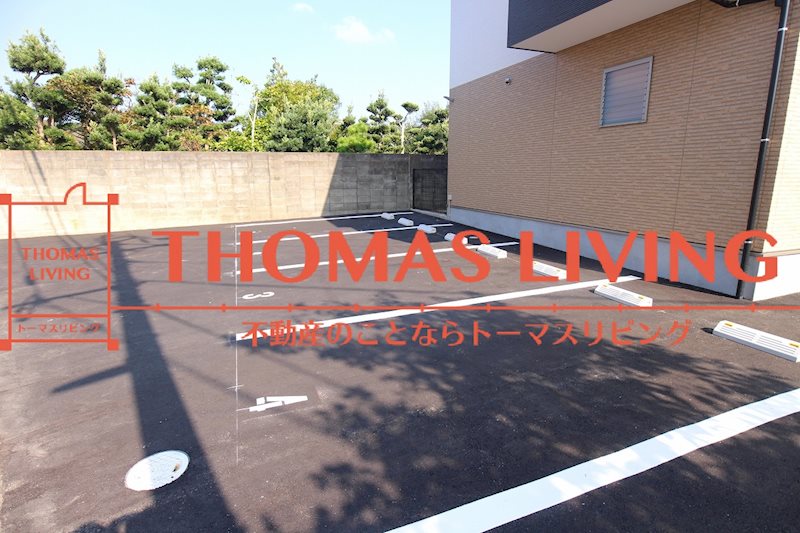 コンフォート志の 駐車場