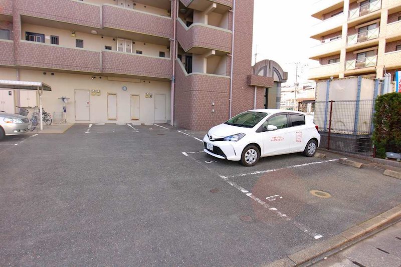 プレミール筑紫 駐車場