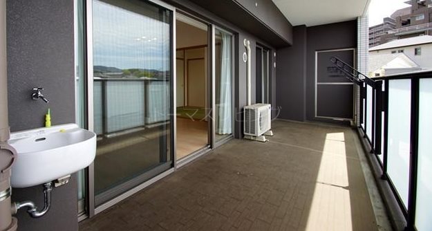 アンピール下大利 ベランダ