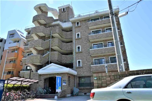 シャトー長丘 外観