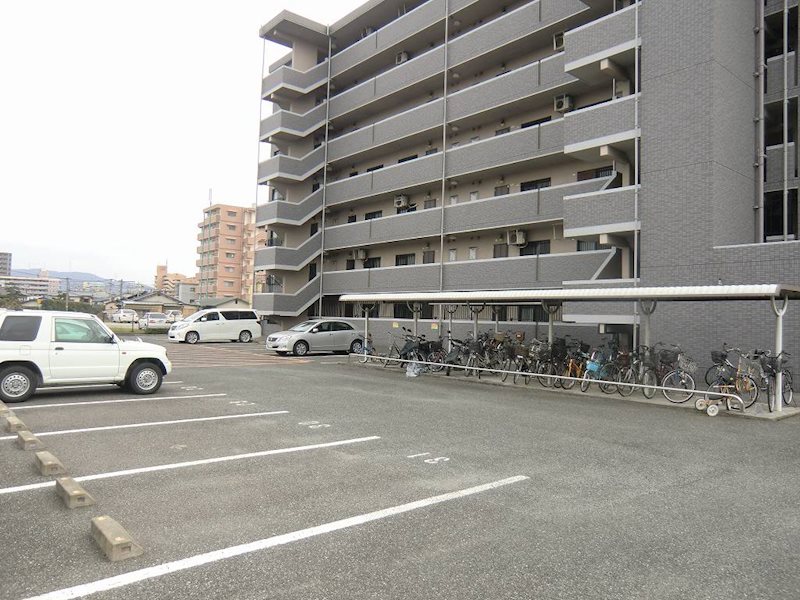 セトルヌーヴォ 駐車場