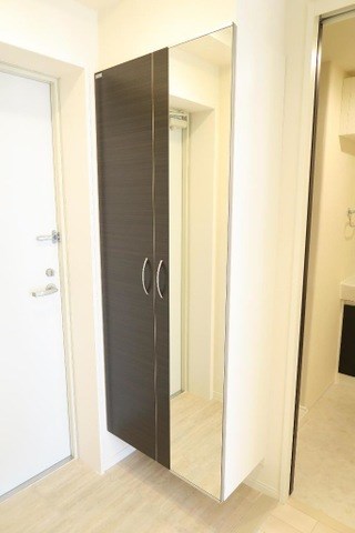ボンヌール城南 玄関