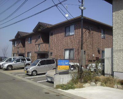 レークビュー美和台 203号室 外観
