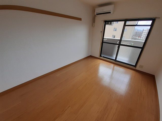 リーブラ都府楼壱番館 リビング