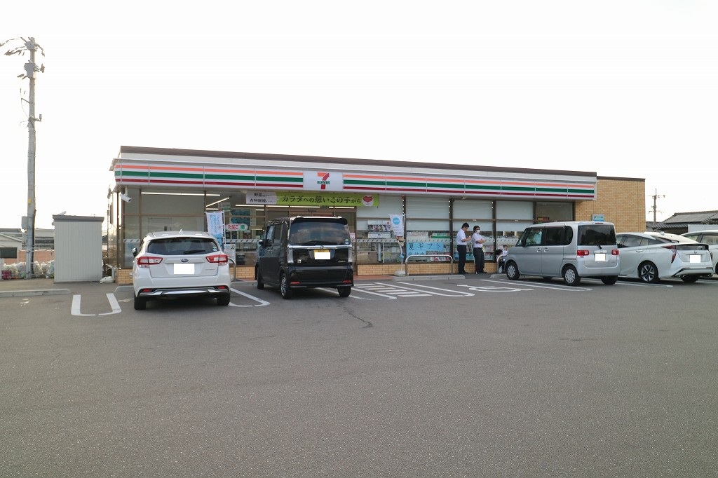 エスポアール コンビニ