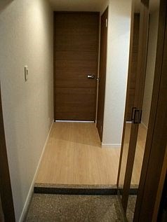 ネストピア別府駅前 玄関